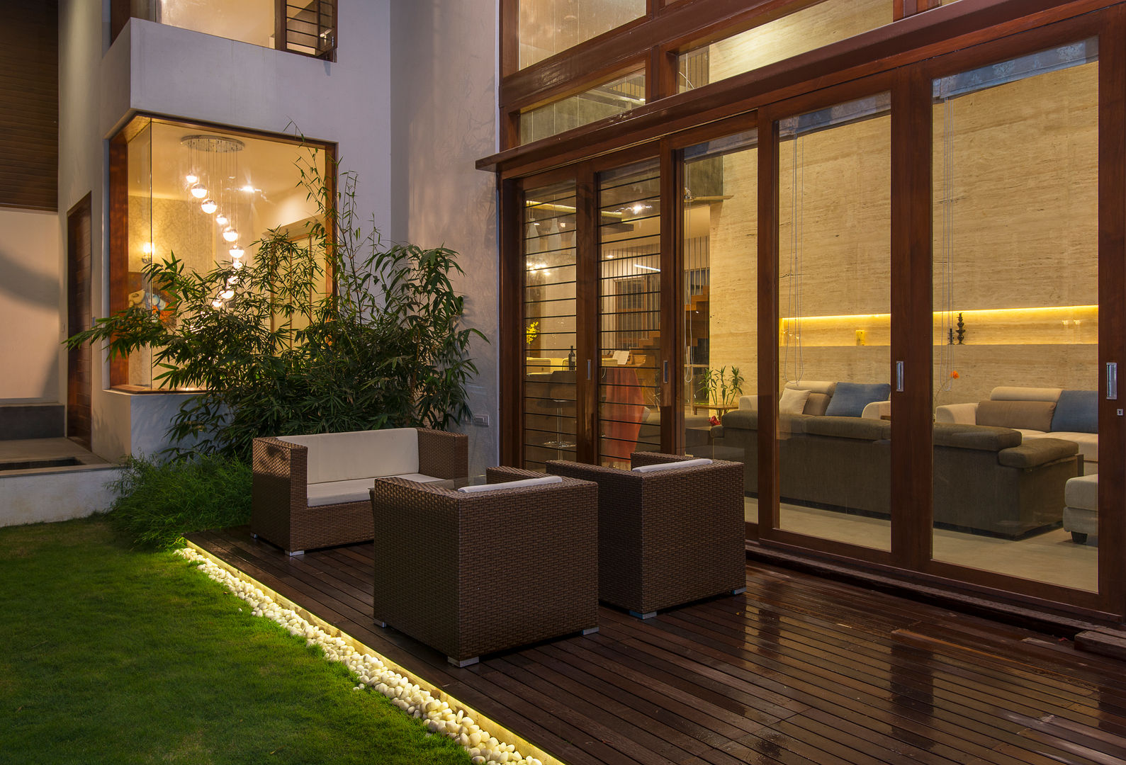 Formal Living - Deck studio XS Modern balcony, veranda & terrace