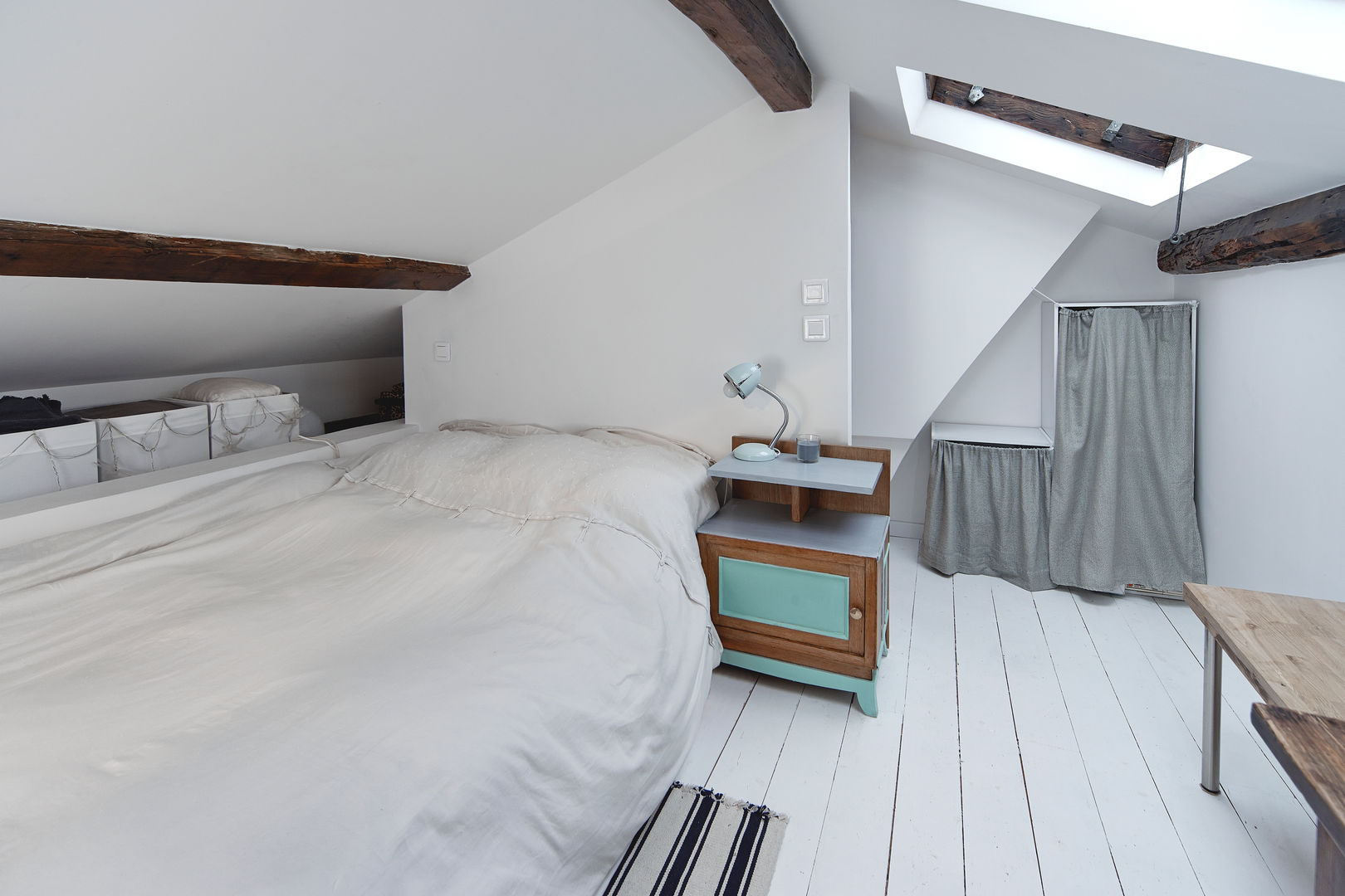 28m2, Croisle Architecture Croisle Architecture Modern style bedroom