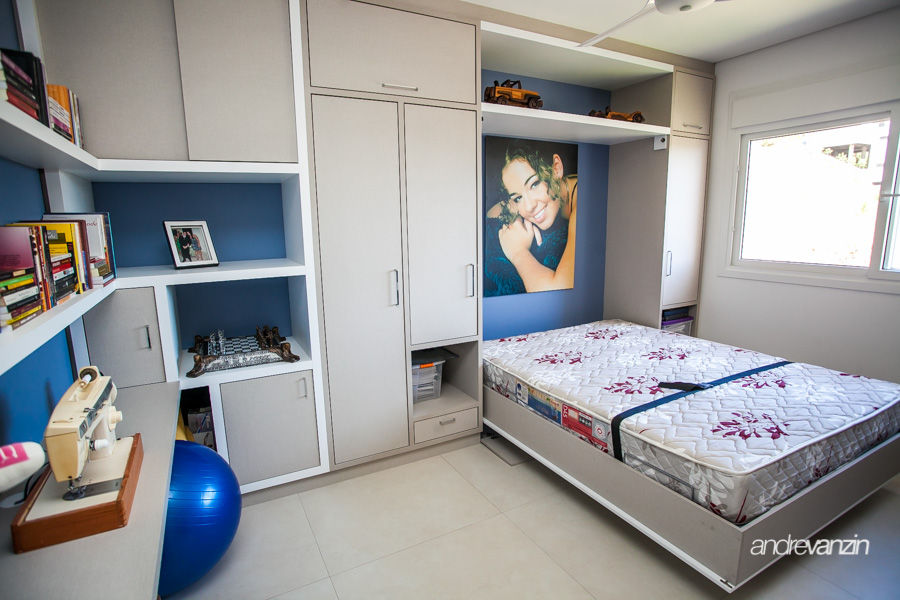 Casa Santo Antônio, Roma Arquitetura Roma Arquitetura Modern style bedroom