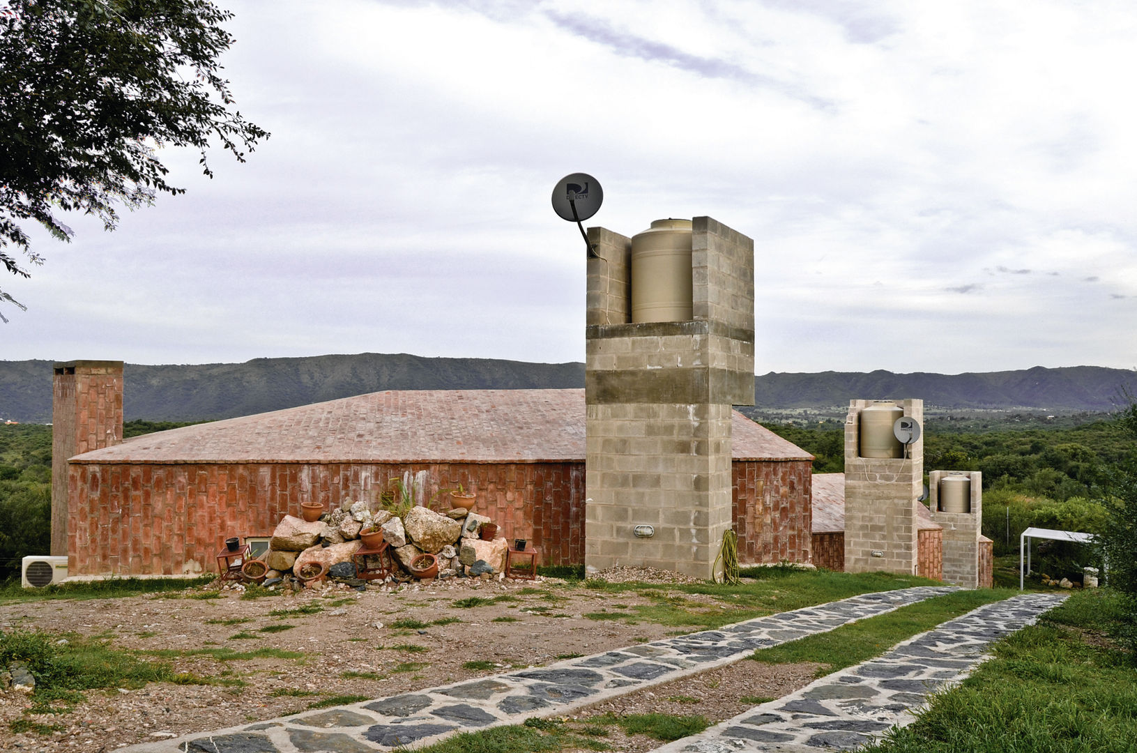 El Mangaleta by Marco Rampulla, MATTIUZ LOZANO MATTIUZ LOZANO Espaces commerciaux Hôtels