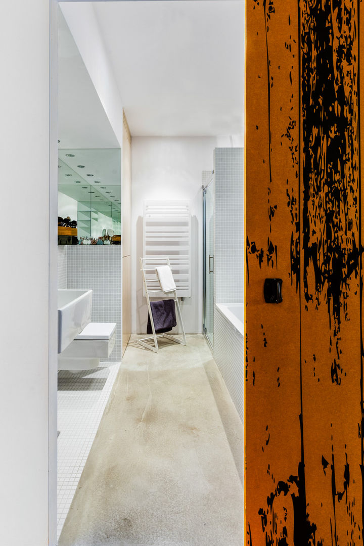 Our photoshoot for apartment design by Mode:lina Architects homify Eklektyczna łazienka Ceramiczny