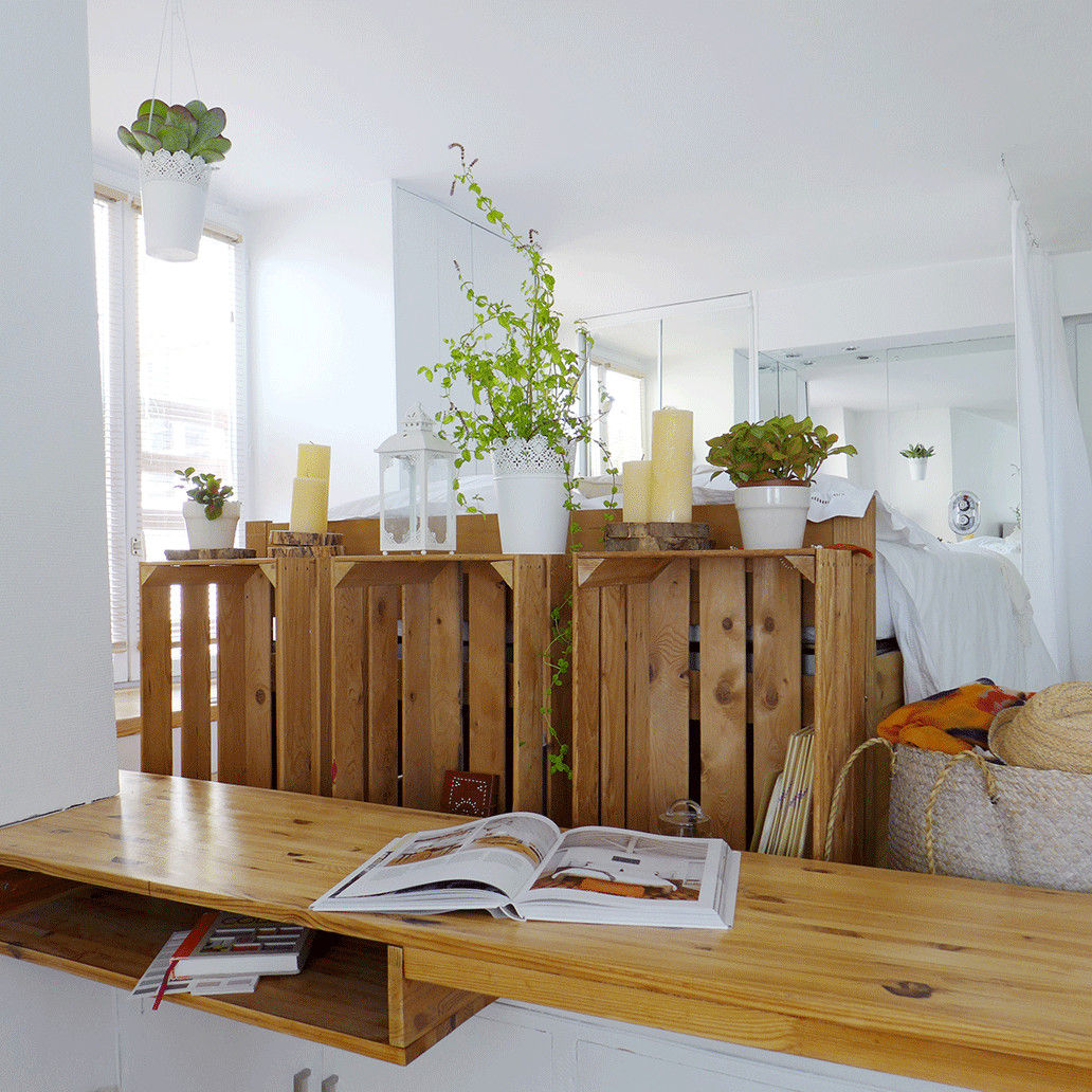 homify Oficinas y bibliotecas de estilo ecléctico Madera Acabado en madera