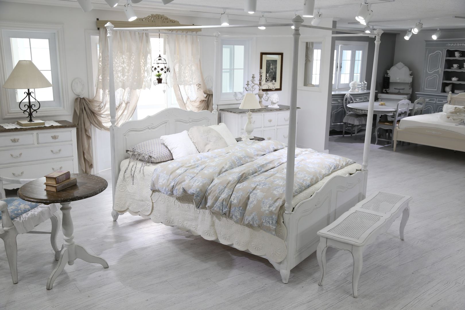 Arles Bed, 쥬네드 마르셀 쥬네드 마르셀 ห้องนอน เตียงนอนและหัวเตียง