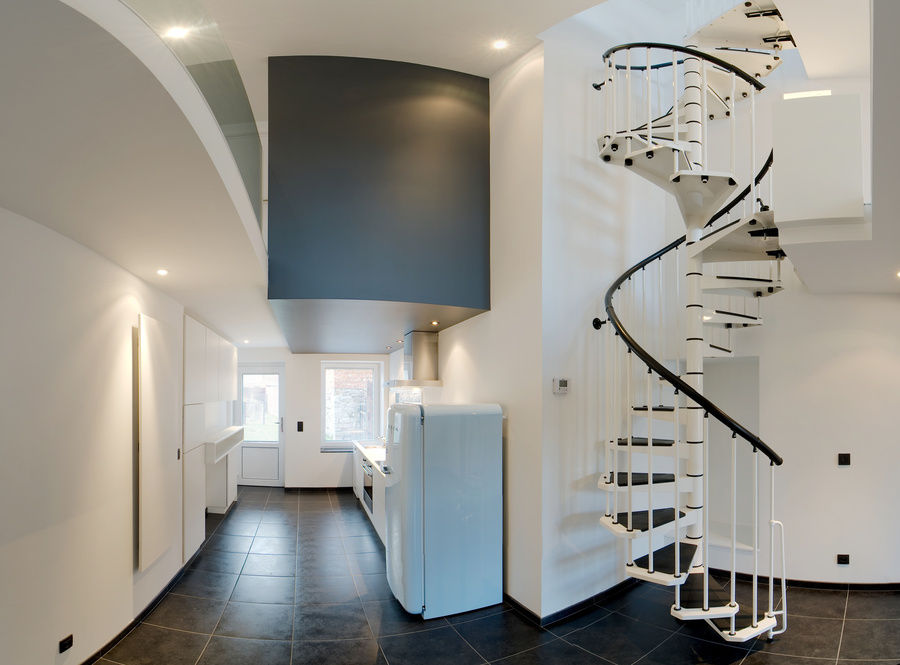 Profondeville, architecte jean-marc beckers Sprl architecte jean-marc beckers Sprl Modern Corridor, Hallway and Staircase