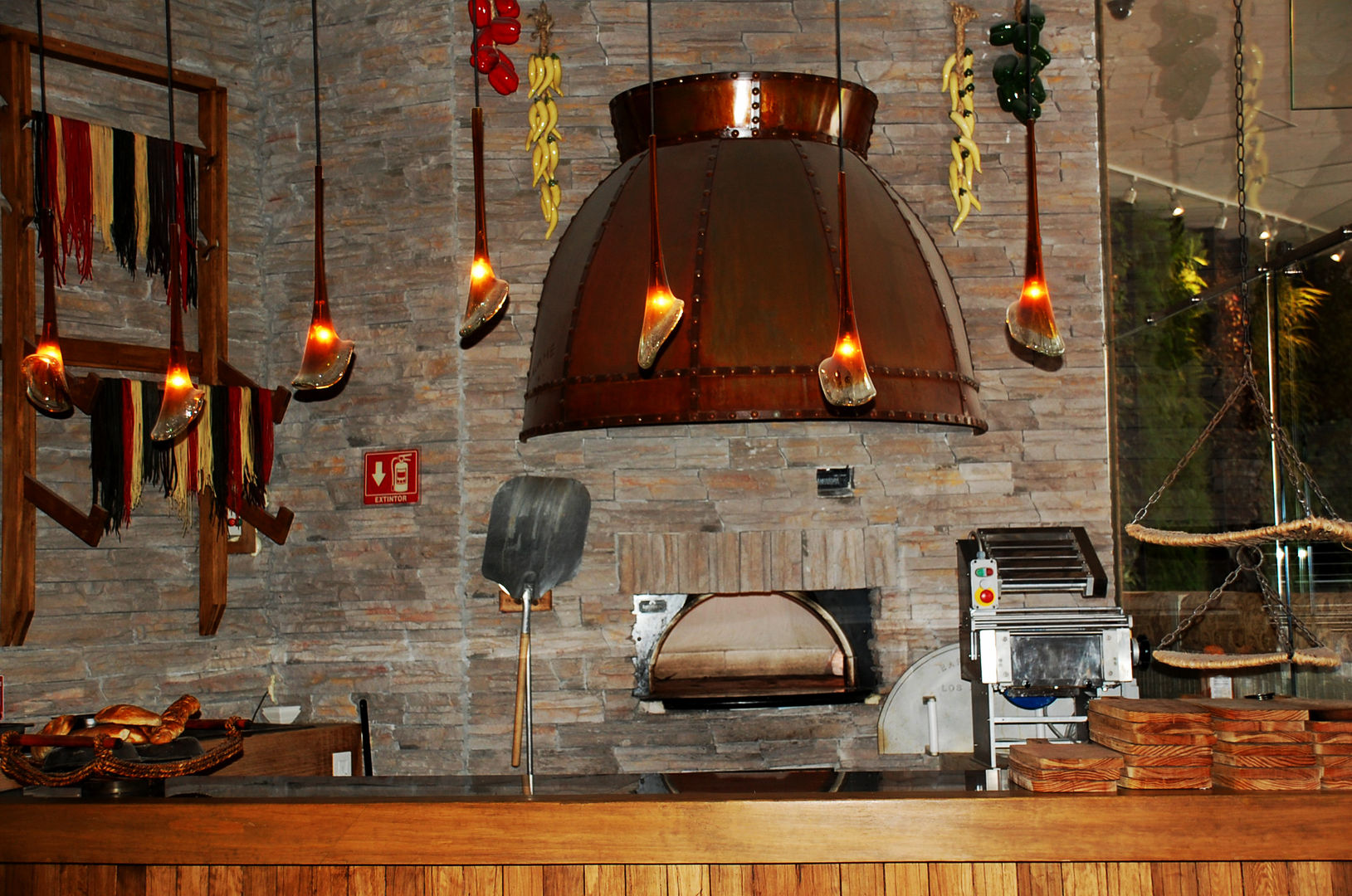 RUSTIC-KITCHEN, Diseño Integral En Madera S.A de C.V. Diseño Integral En Madera S.A de C.V. Rustic style dining room Wood Wood effect Accessories & decoration