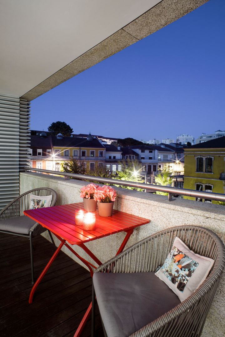 Residence Flat | Boavista Palace | 2015, Atelier Susana Camelo Atelier Susana Camelo Modern balcony, veranda & terrace Copper/Bronze/Brass