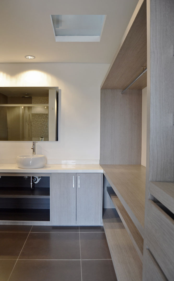 APARTAMENTO 104, ESTUDIO DUSSAN ESTUDIO DUSSAN Baños de estilo minimalista