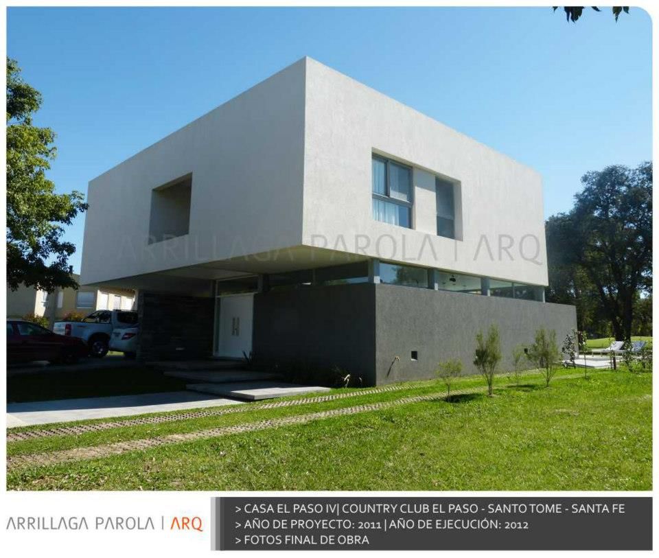 Casa El paso IV, ARRILLAGA&PAROLA ARRILLAGA&PAROLA Modern houses