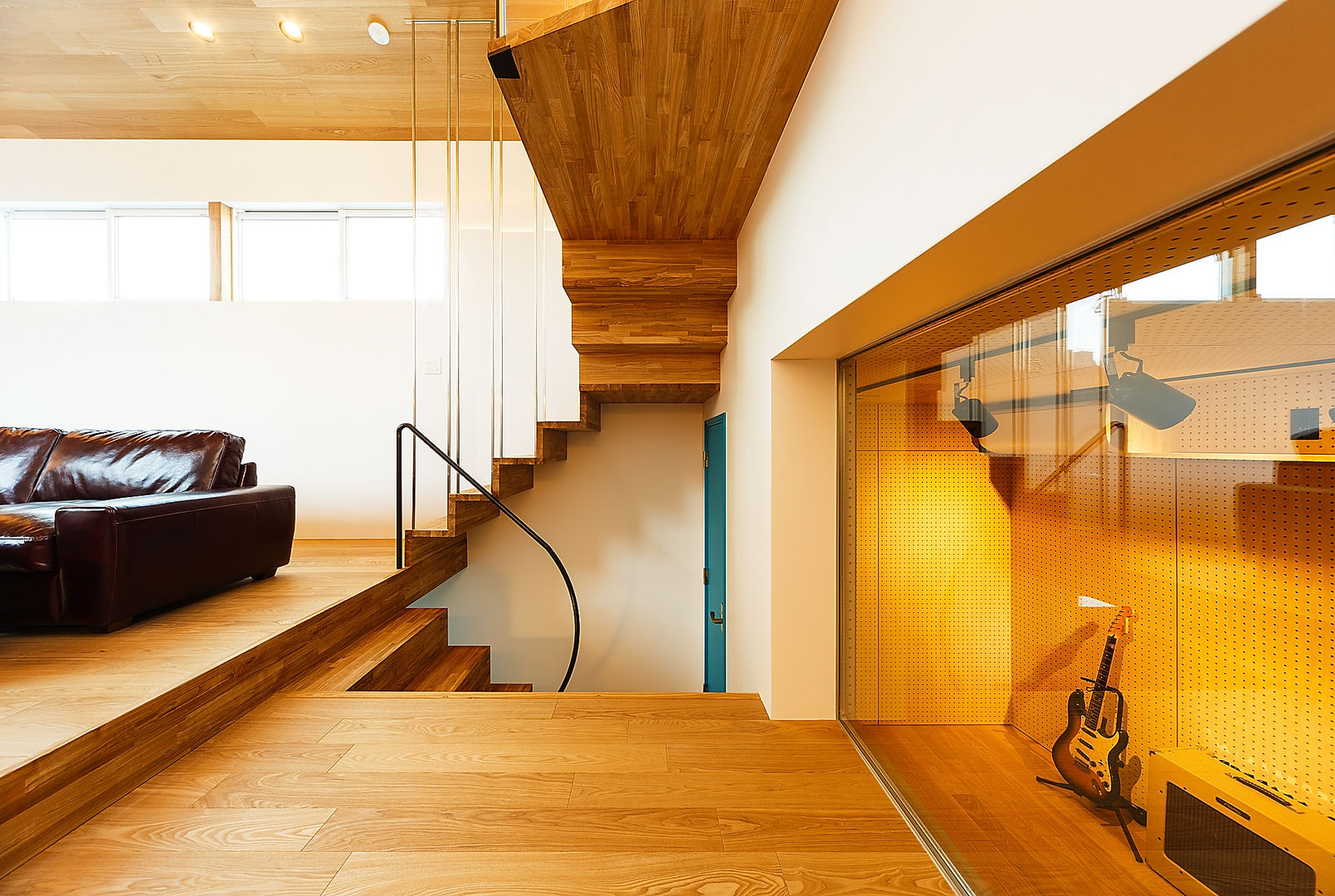 haus-note, 一級建築士事務所haus 一級建築士事務所haus ห้องนั่งเล่น ไม้ Wood effect