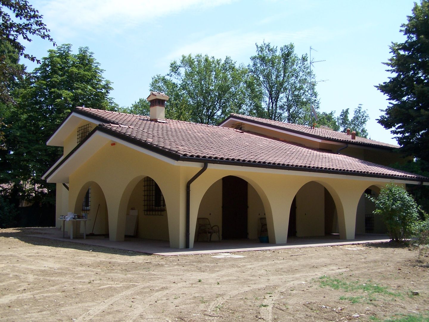 RISTRUTTURAZIONE VILLA A MODENA, Simona Muzzi Architetto Simona Muzzi Architetto Classic style houses