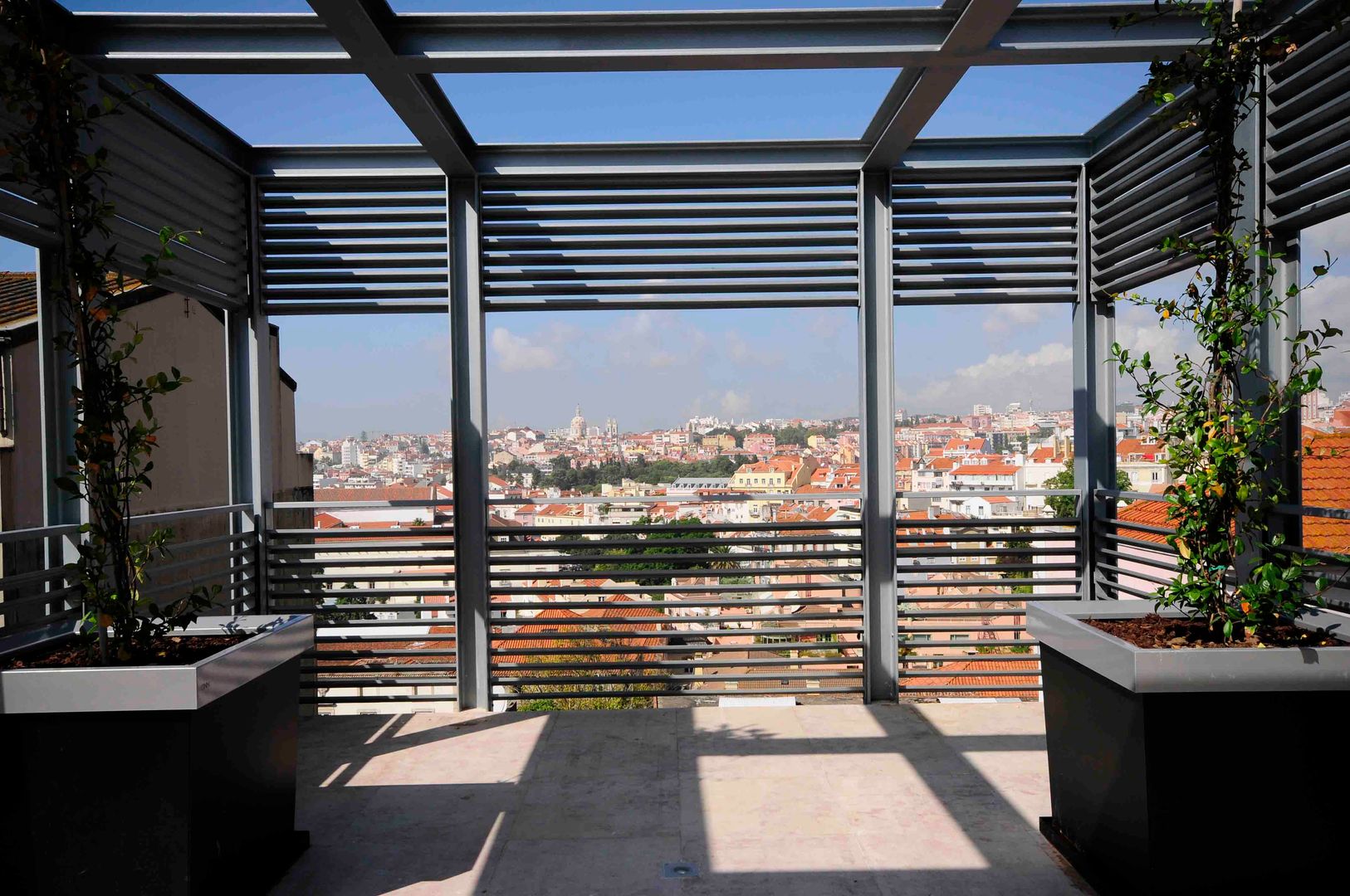 CONVENTO DOS INGLESINHOS, armazem de arquitectura armazem de arquitectura Modern balcony, veranda & terrace