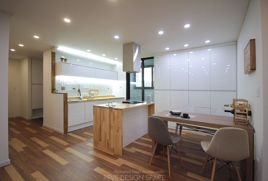 동탄아파트인테리어 능동 푸른마을두산위브 33평 인테리어, 디자인스튜디오 레브 디자인스튜디오 레브 Comedores modernos