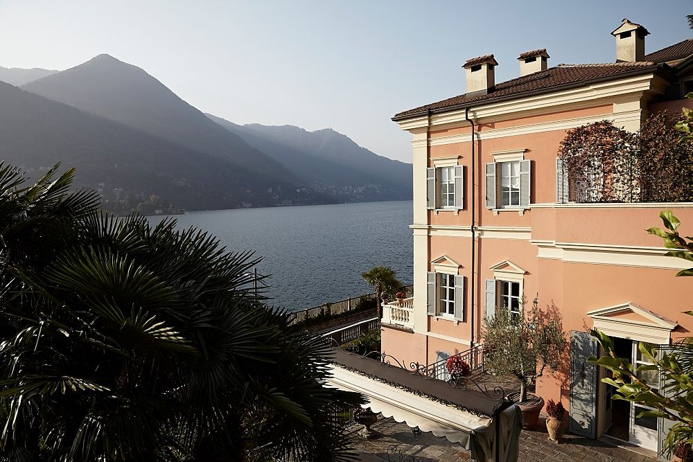 Lake House, Lago di Como, Italy, Ethnic Chic - Home Couture Ethnic Chic - Home Couture Classic style houses
