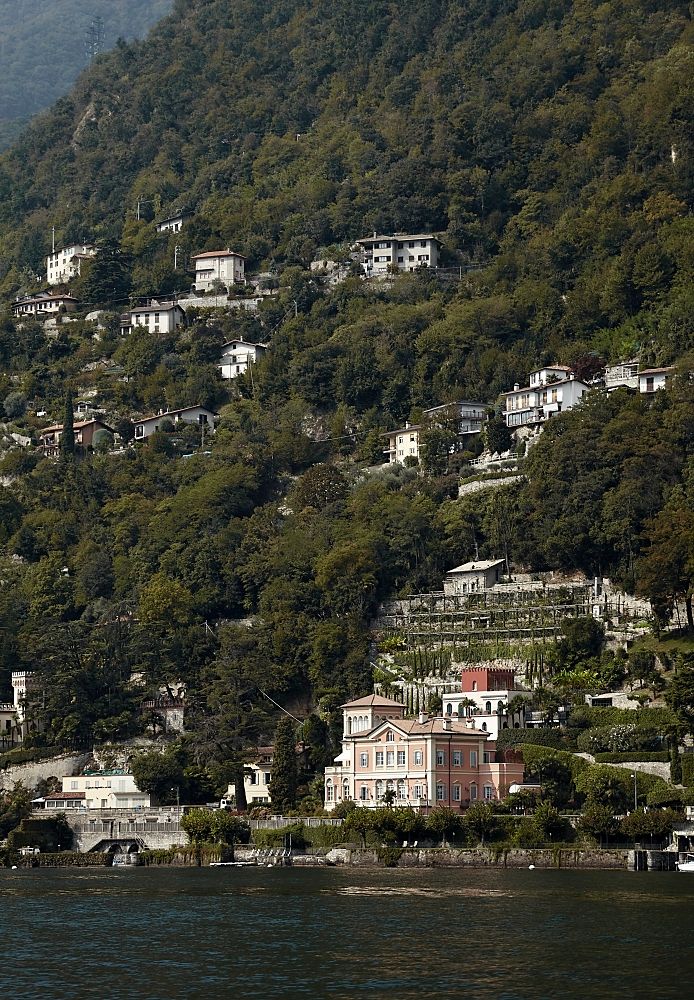 Lake House, Lago di Como, Italy, Ethnic Chic - Home Couture Ethnic Chic - Home Couture Casas de estilo clásico