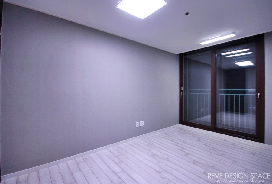 동탄아파트인테리어 능동 푸른마을두산위브 30평 인테리어, 디자인스튜디오 레브 디자인스튜디오 레브 Ruang Keluarga Modern
