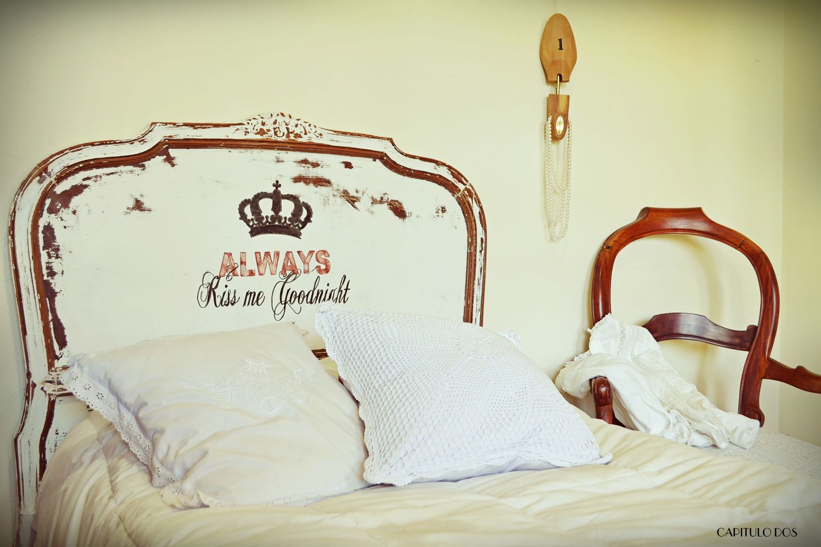 Camas, Capítulo Dos Capítulo Dos Country style bedroom Solid Wood Multicolored Beds & headboards
