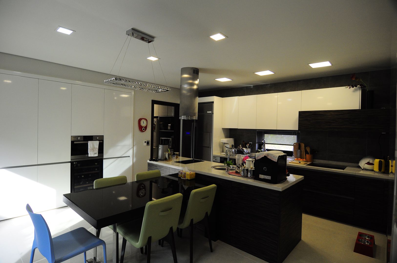 Patio House , 구도건축사사무소 구도건축사사무소 Comedores de estilo moderno