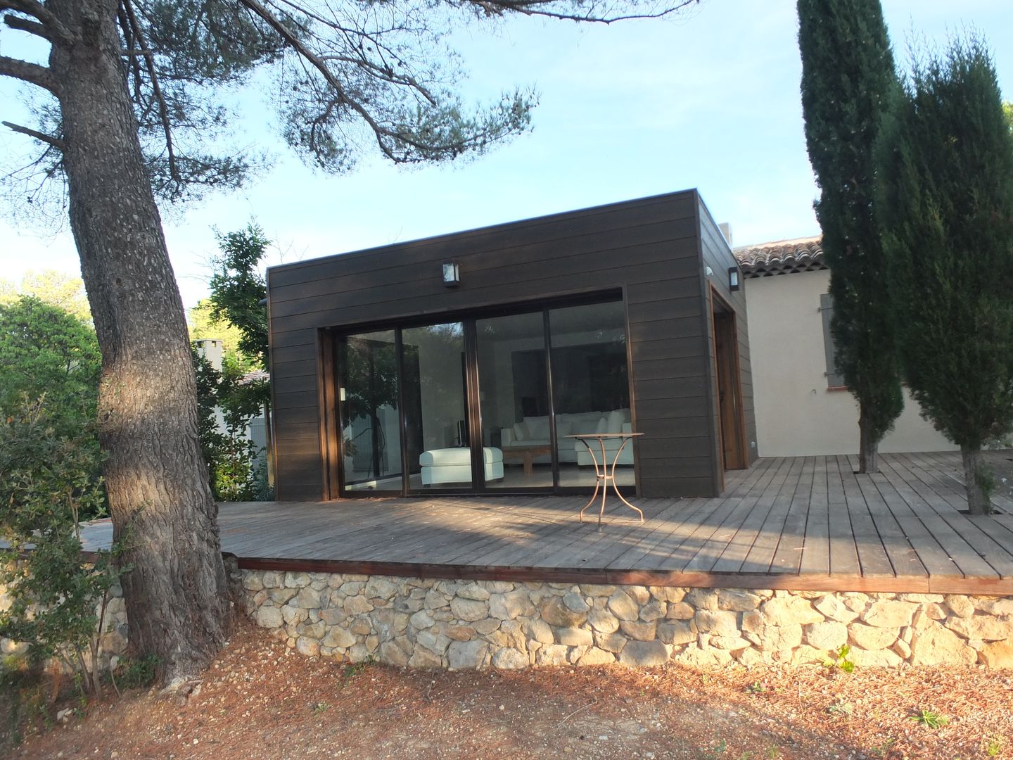 Maison D, Allauch, MEDAH ARCHITECTURE ET ECO LOGIS MEDAH ARCHITECTURE ET ECO LOGIS Modern Evler