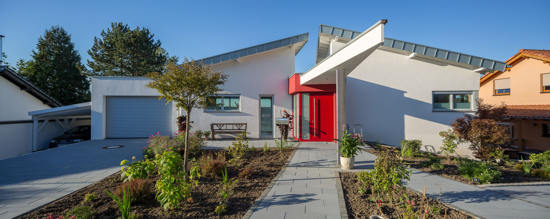 Modernes Einfamilienhaus in Dorfrandlage am Südhang, aaw Architektenbüro Arno Weirich aaw Architektenbüro Arno Weirich Rumah Modern