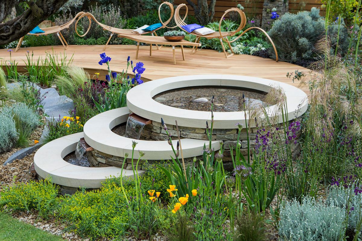 Royal Bank of Canada Garden - Chelsea Flower show, Alcantara Stone Corporation Alcantara Stone Corporation Śródziemnomorski ogród Akcesoria i dekoracje