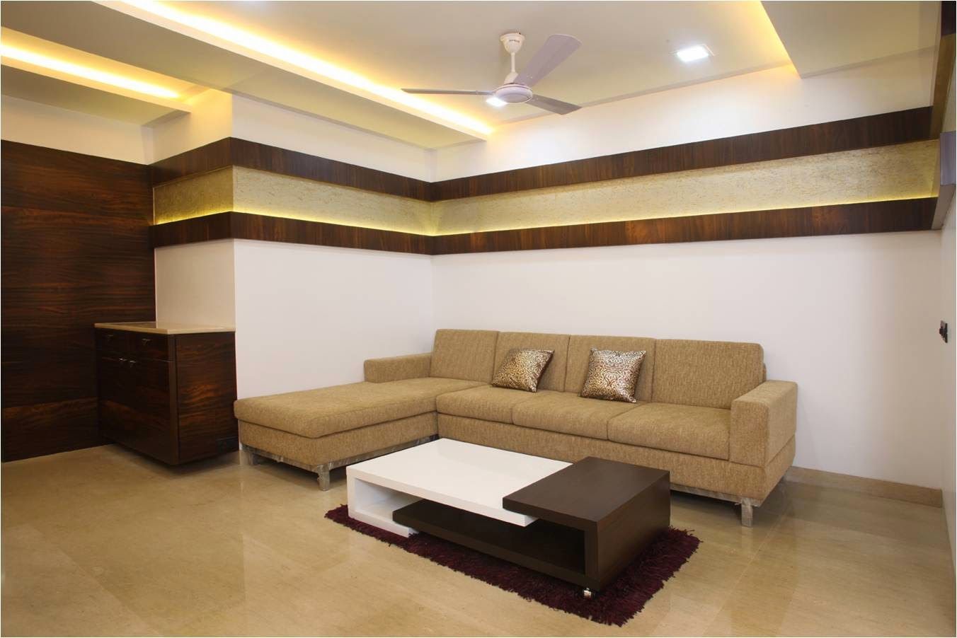 Pali Hill, Bandra, suneil suneil Modern living room