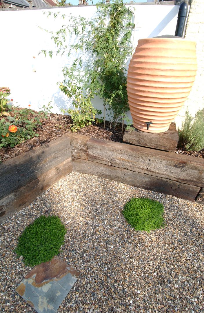 Fruit and Vegetable Garden - East London, Earth Designs Earth Designs Rustic style garden