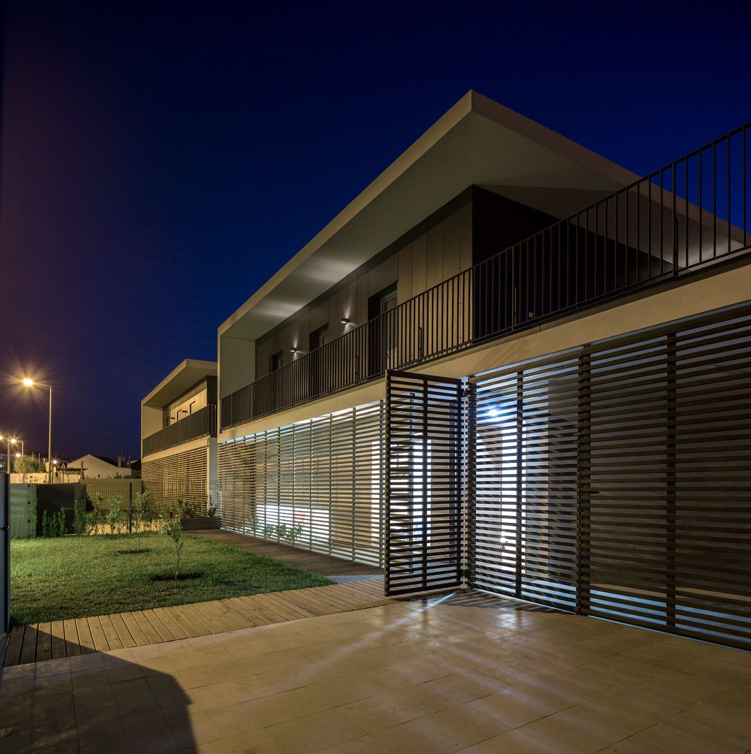 PROJECTO_CASAS EM BANDA | Setúbal | PT, OW ARQUITECTOS lda | simplicity works OW ARQUITECTOS lda | simplicity works Villas Engineered Wood Transparent