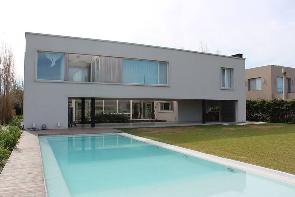 Casa Moderna, GG&A GG&A Piscinas de estilo moderno