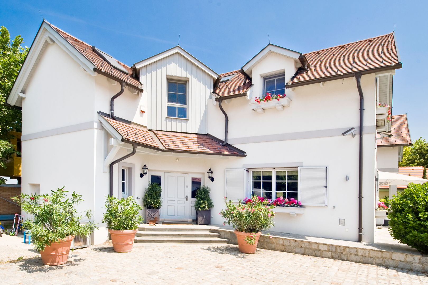 Einfamilienhaus in Laxenburg, WUNSCHHAUS WUNSCHHAUS Mediterranean style house