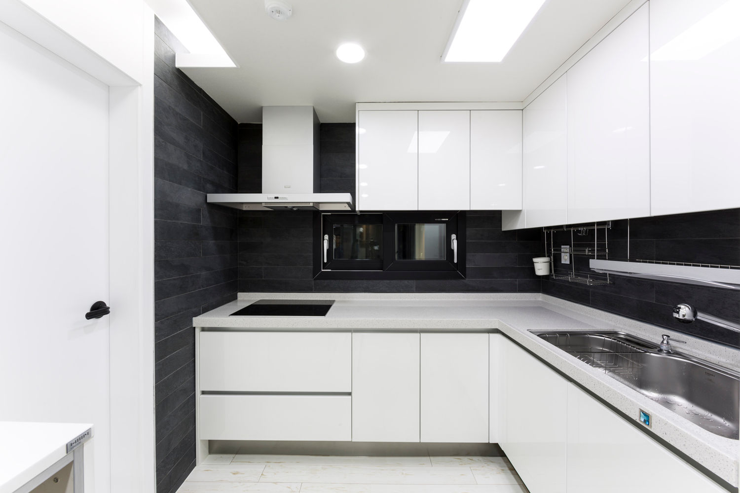 광진구 현대아파트 35평 , dual design dual design Modern kitchen