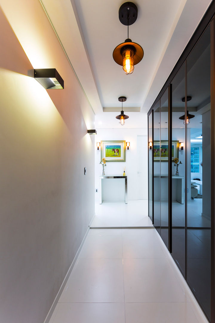 소공동 남산롯데캐슬 47평, dual design dual design Modern corridor, hallway & stairs