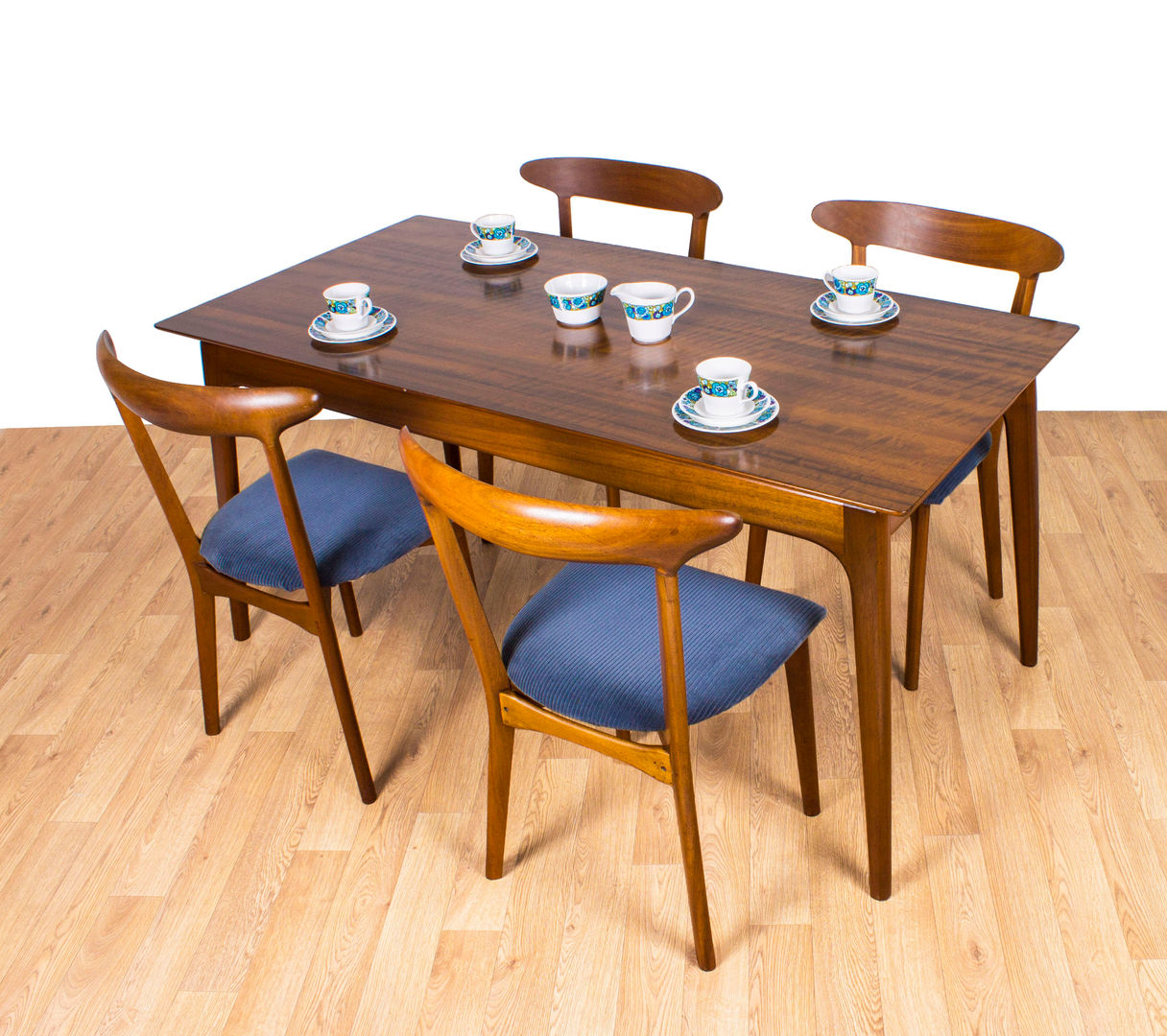 Dining, RetroLicious Ltd RetroLicious Ltd Dining room Tables