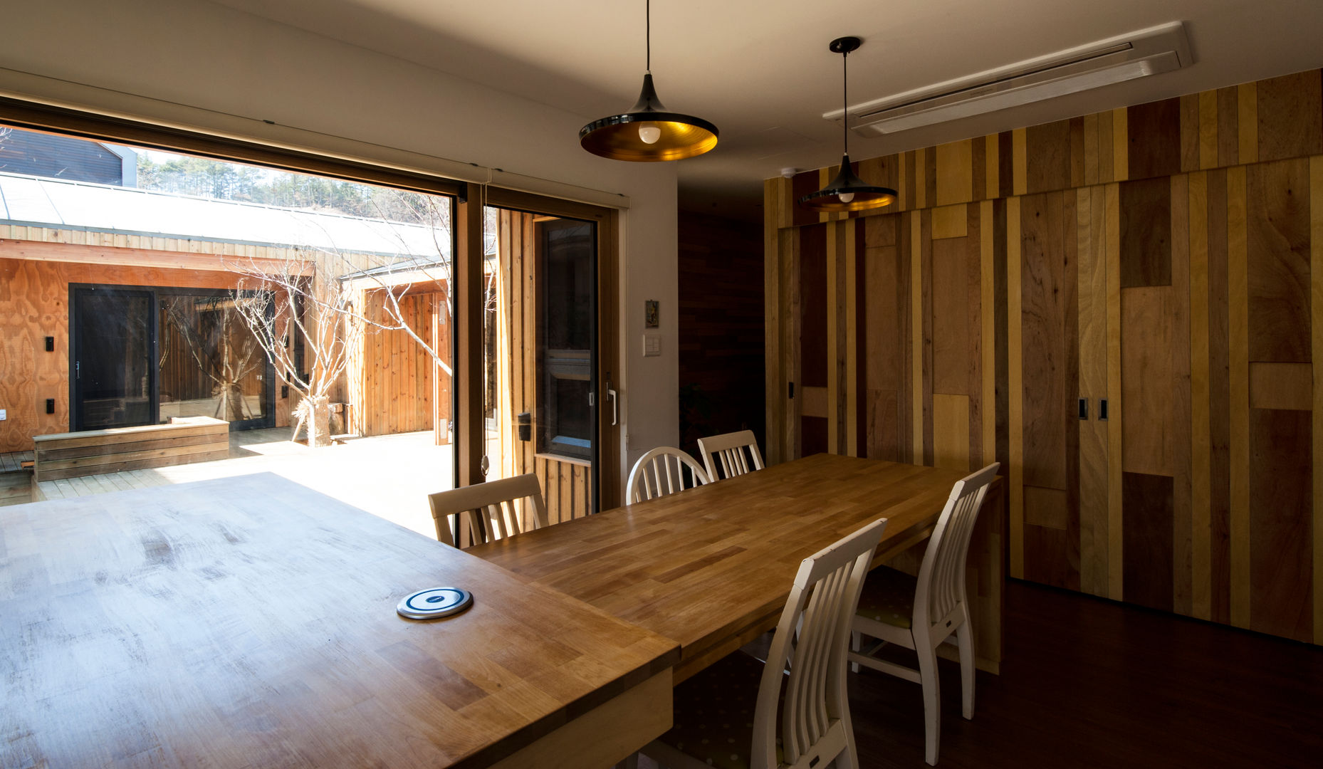 homify Modern dining room