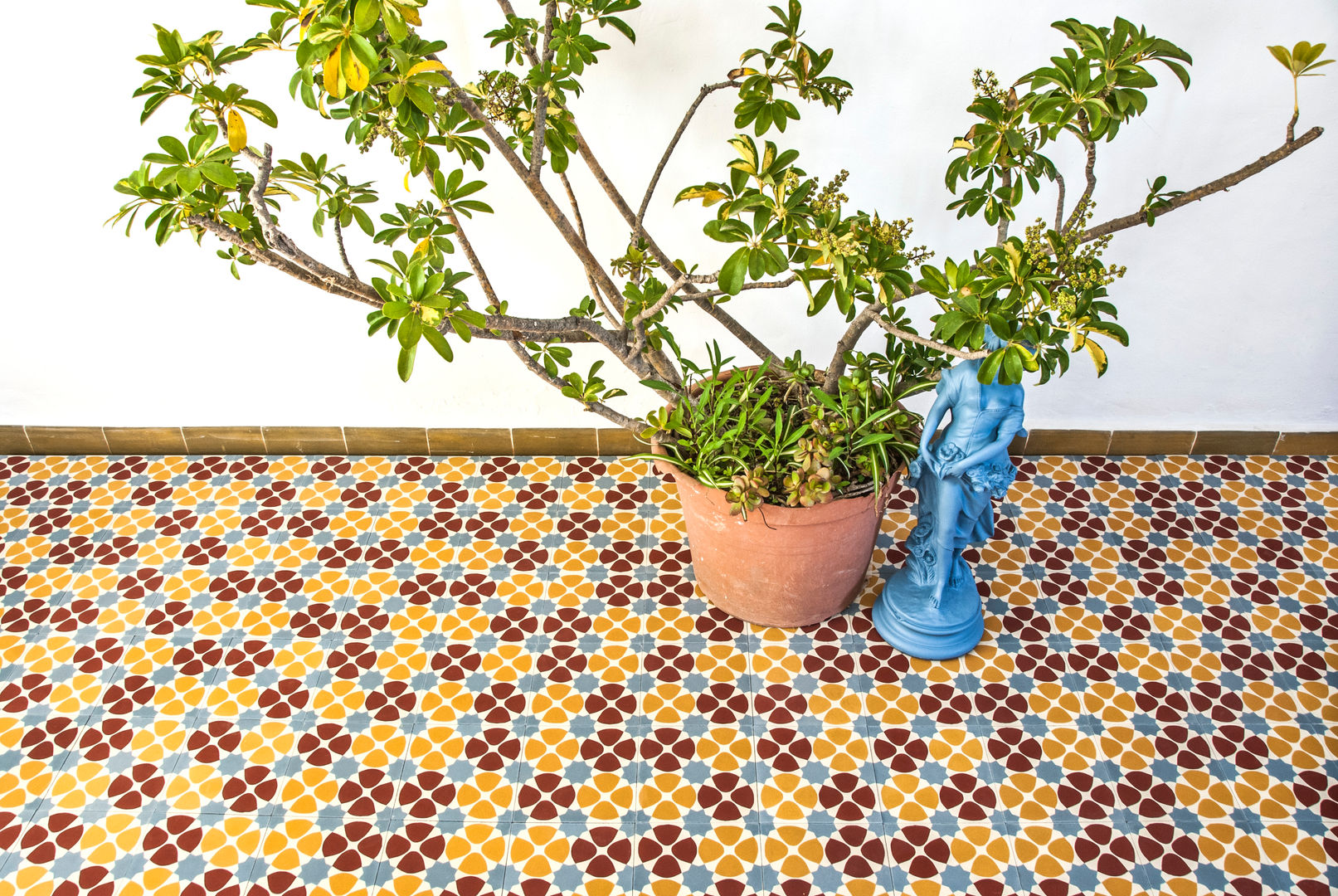 homify Paredes y pisos modernos Baldosas y azulejos