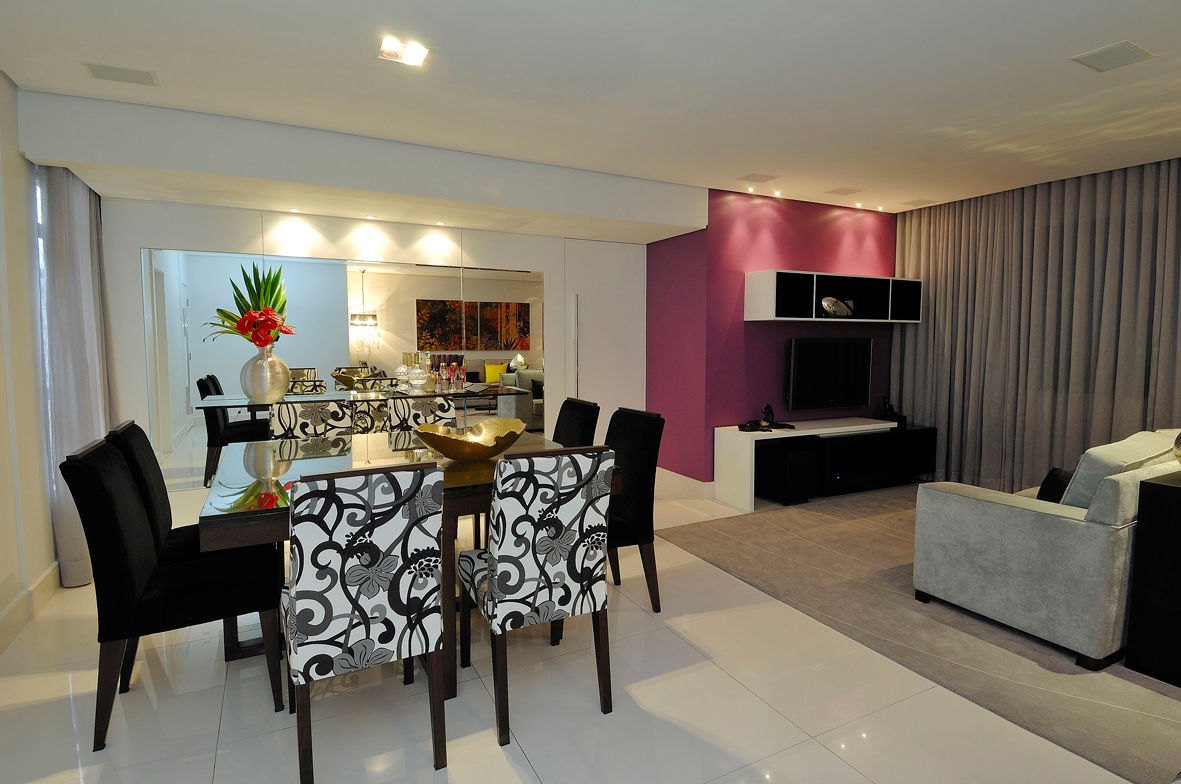 Vista geral Sala de Jantar com Espaço de Estar Gislene Soeiro Arquitetura e Interiores Salas de estar modernas