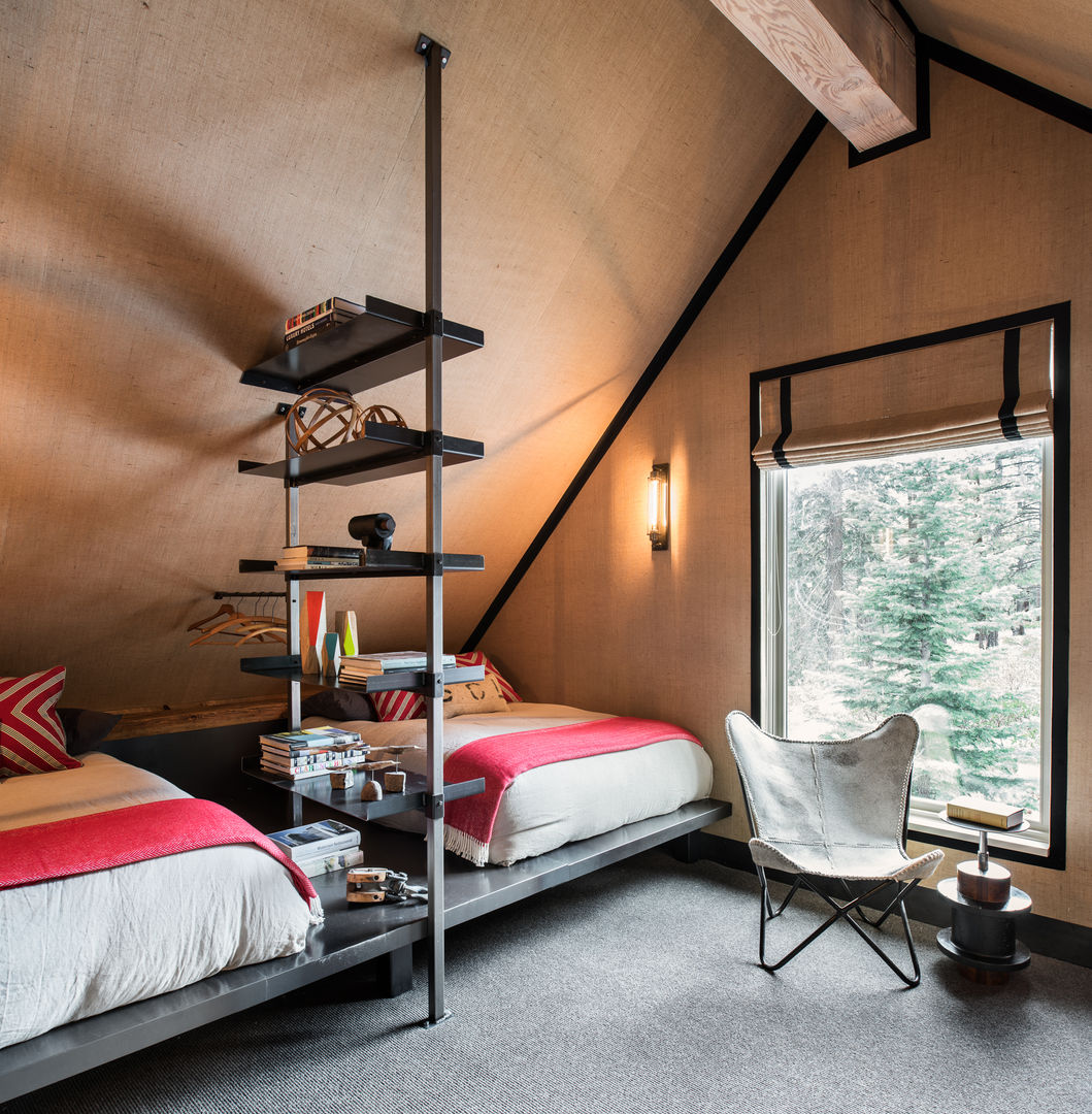 Truckee Residence, Antonio Martins Interior Design Inc Antonio Martins Interior Design Inc Camera da letto eclettica