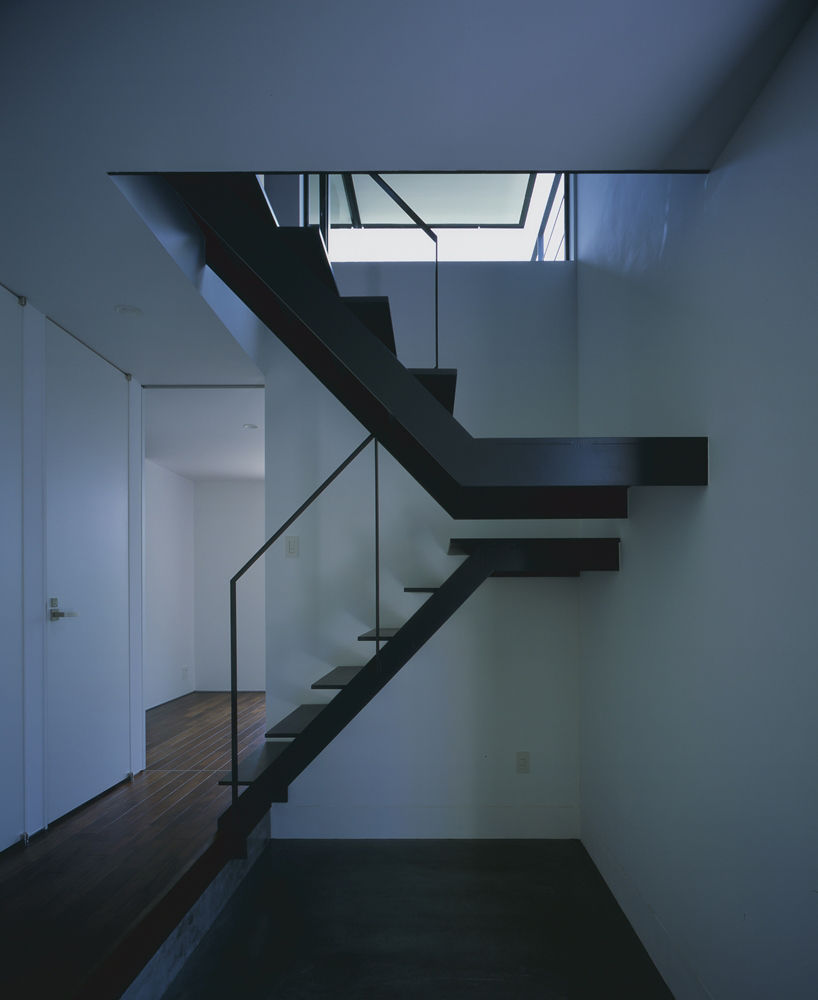 枚方の家, 株式会社CAPD 株式会社CAPD Modern Corridor, Hallway and Staircase