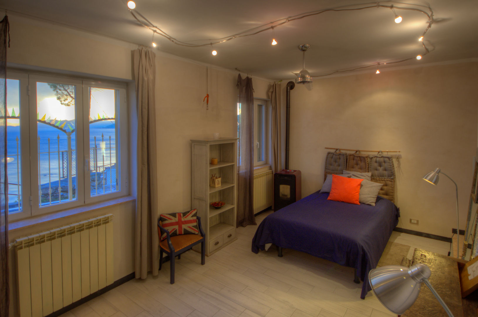 Villa , Emilio Rescigno - Fotografia Immobiliare Emilio Rescigno - Fotografia Immobiliare Rustic style bedroom Beds & headboards