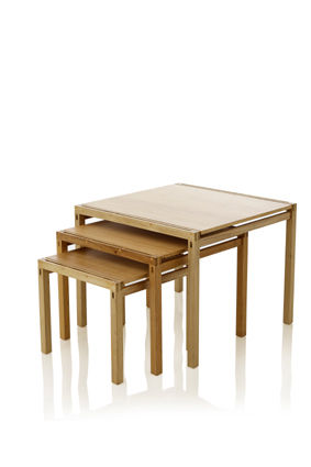 MESA LATERAL, LLUSSÁ Mobiliário de design LLUSSÁ Mobiliário de design Salas de estilo moderno Madera Acabado en madera Muebles para televisión y equipos