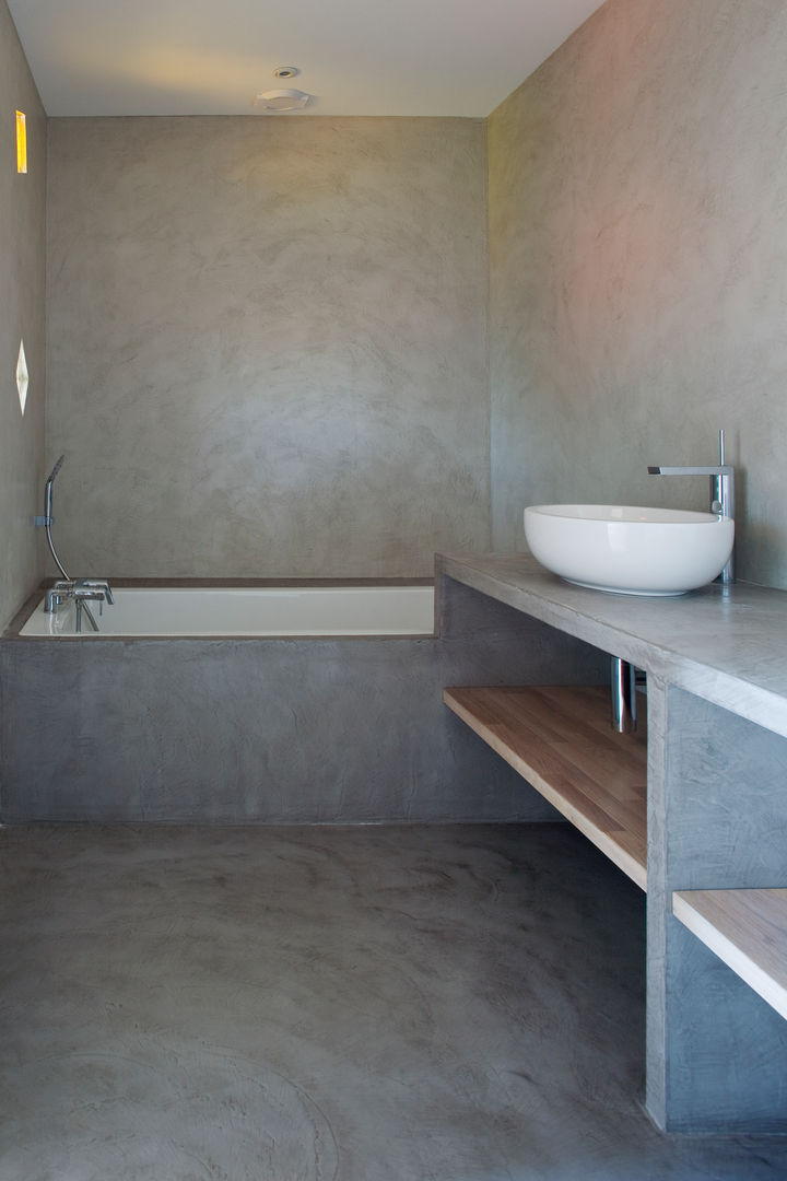 Villa C2, frederique Legon Pyra architecte frederique Legon Pyra architecte Minimal style Bathroom