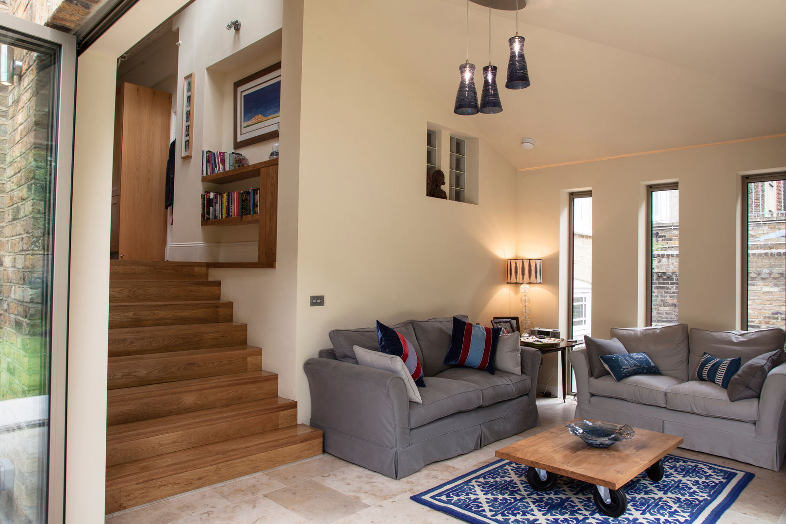 Clapham home, Warren Rosing Architects Warren Rosing Architects Living room Stone