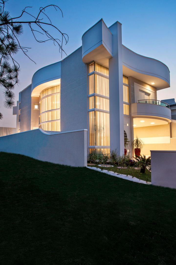 homify Modern houses Concrete