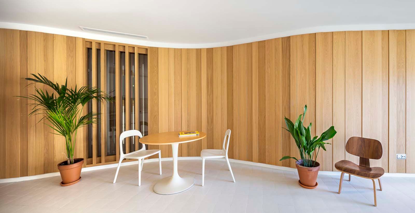 Apartamentos en Paseo de Gracia, Barcelona, THK Construcciones THK Construcciones Modern living room Wood Wood effect