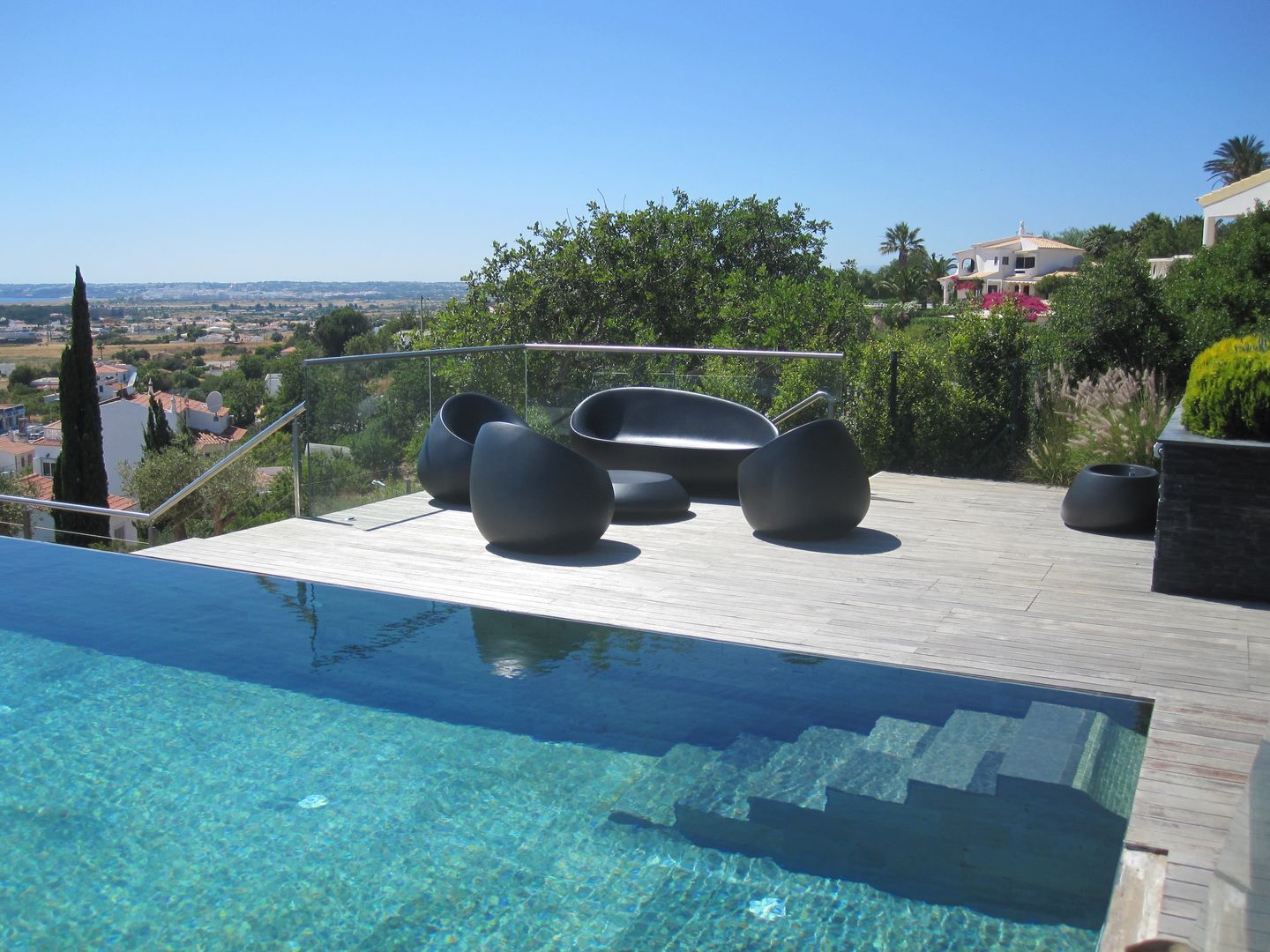 Projecto MH - Albufeira, Smokesignals - Home & Contract Concept Lda Smokesignals - Home & Contract Concept Lda Piscinas de estilo moderno