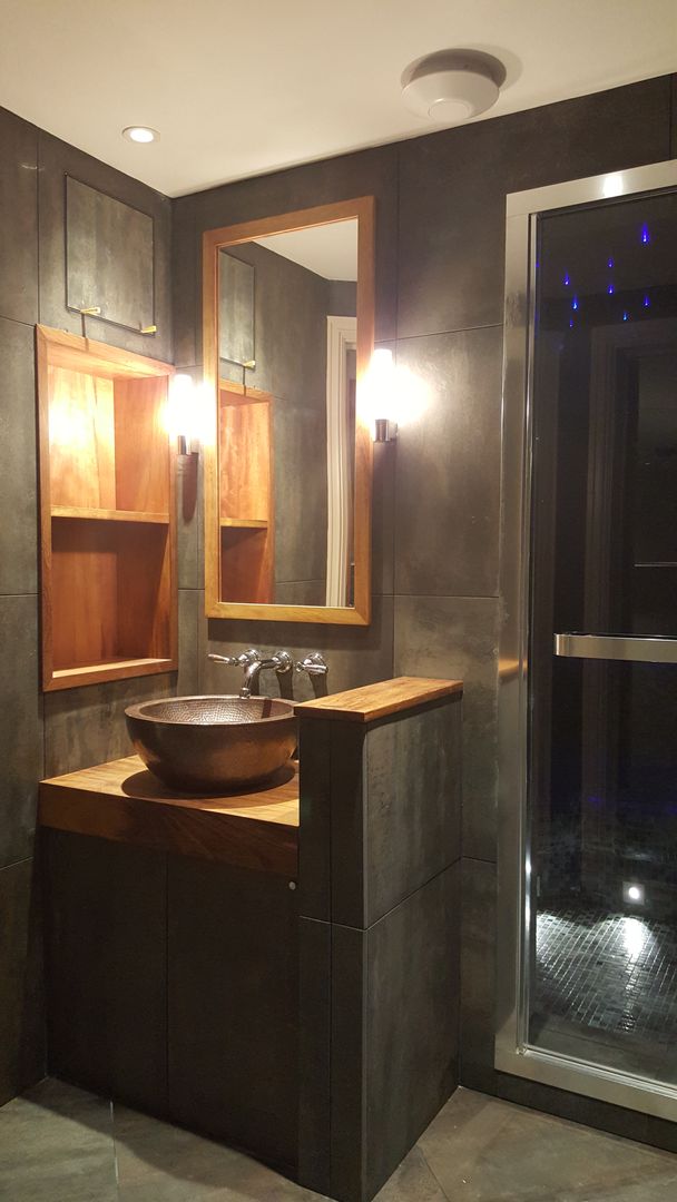 Copper sink and steam shower Design Republic Limited حمام