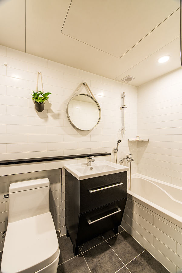 용인시 수지구 죽전동 성현마을 광명샤인빌아파트 (24평형), 아르떼 인테리어 디자인 아르떼 인테리어 디자인 Modern bathroom