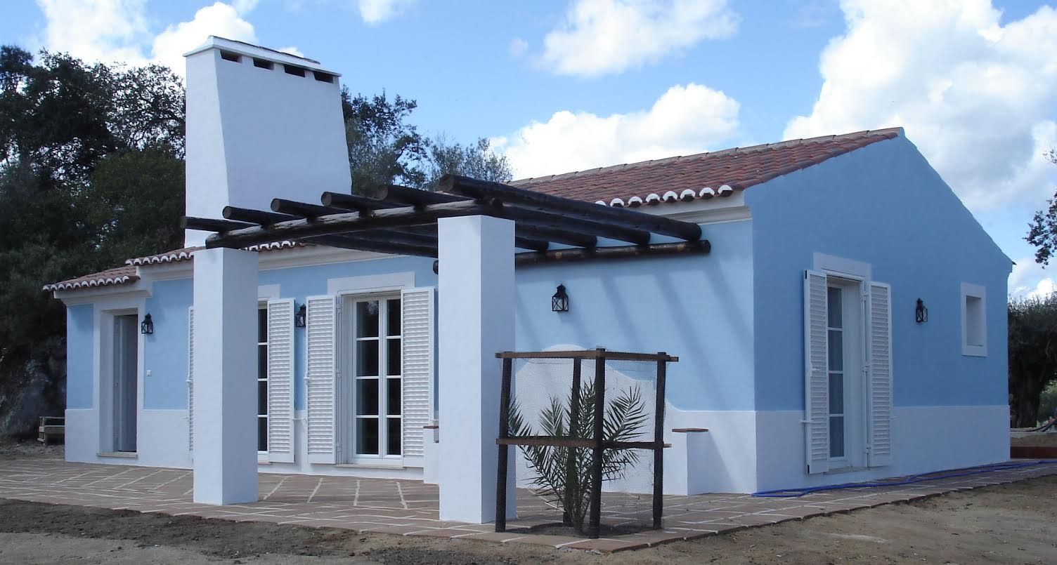 Casa de Campo Casa do Governador, Deleme Janelas Deleme Janelas Puertas y ventanas de estilo rural Ventanas