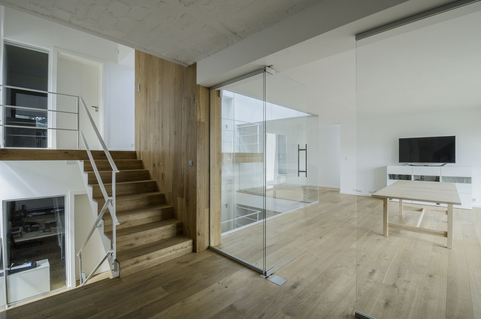 METAMORFOZA. DOM KOSTKA NA WILANOWIE STARYM , PAWEL LIS ARCHITEKCI PAWEL LIS ARCHITEKCI Moderne studeerkamer Hout Hout