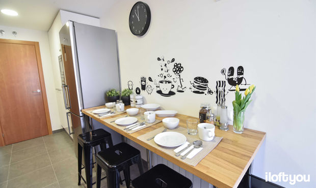 Piso en Mirasol, iloftyou iloftyou Cozinhas modernas Talheres, louça e copos