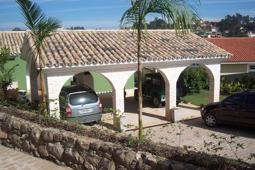 CASA NA GRANJA VIANA, ALVO ARQUITETURA ALVO ARQUITETURA 車庫/遮陽棚